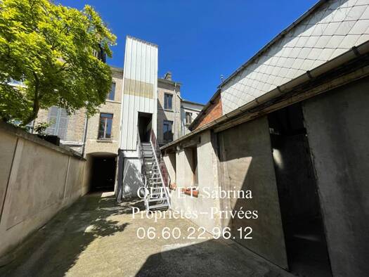 Immeuble à vendre 189 000 € 175 m² Cerisaie Elbeuf 76500