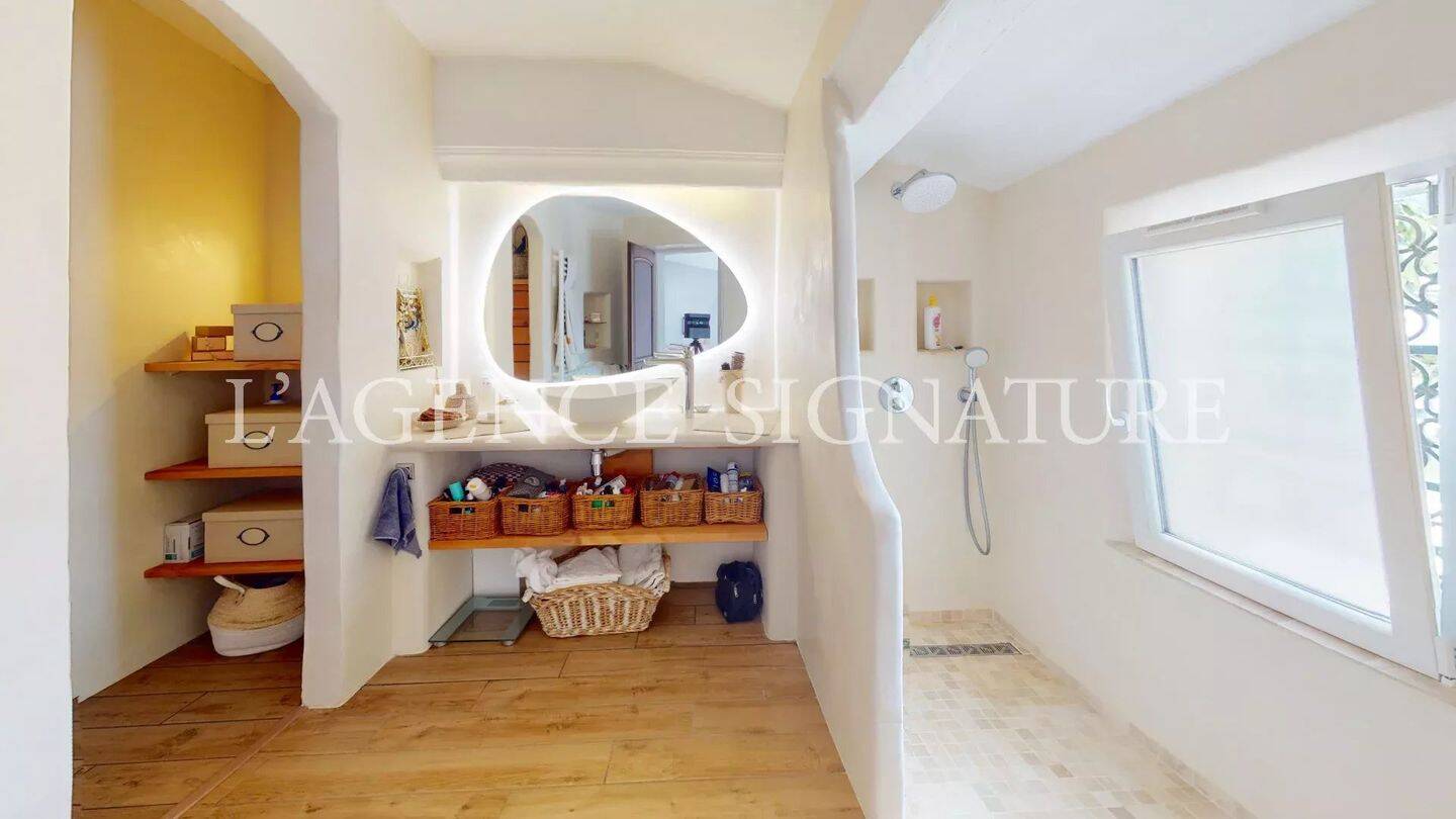 A LOUER NICE FABRON - VILLA 6P AVEC PISCINE — 11