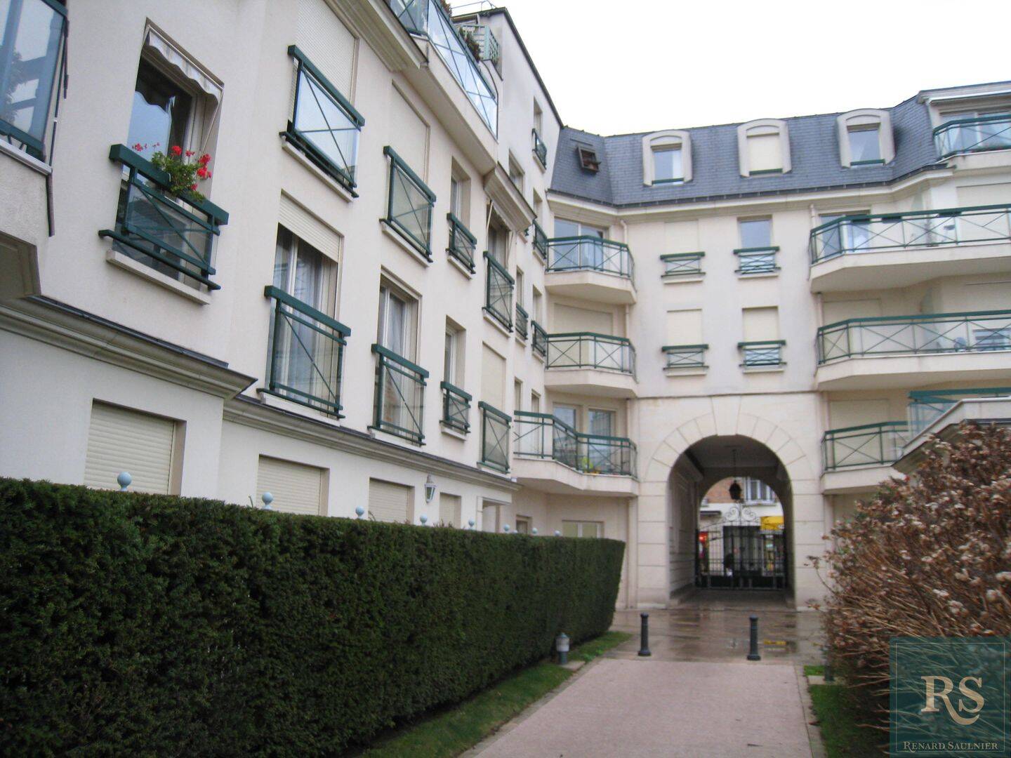 Appartement 1 pièce 27 m² · à Antony · 27 m² · 890 €/mois