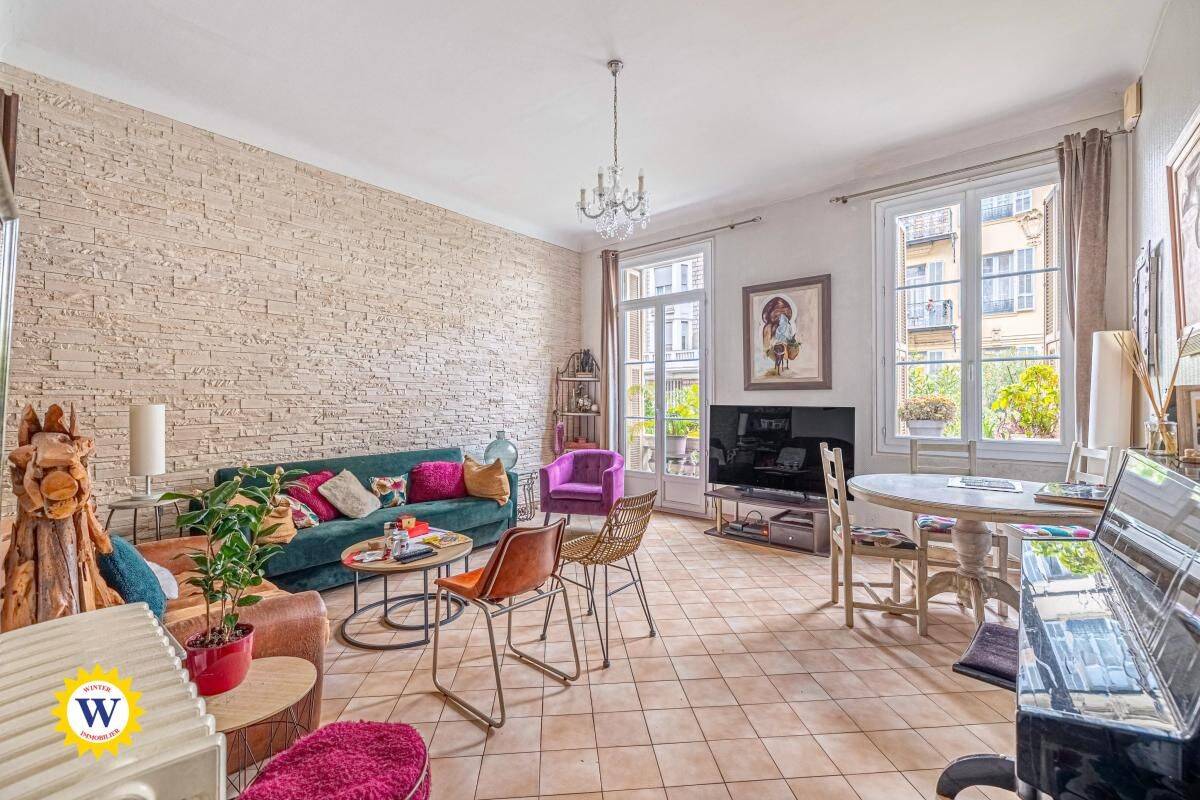 Appartement 5 pièces 101 m² · à Nice · 101 m² · 450 000 €
