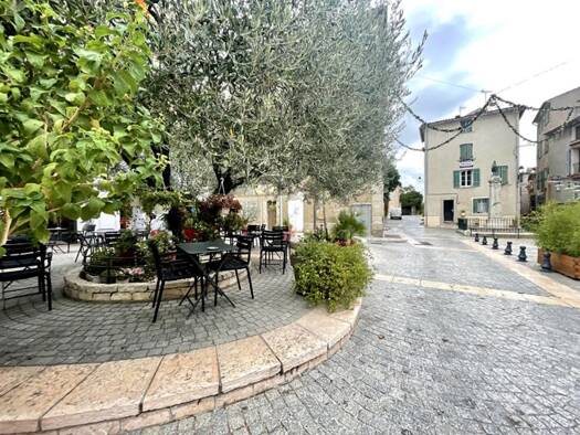 Appartement à vendre 107 000 € 3 pièces 2 chambres 44,8 m² RDC Pignans 83790