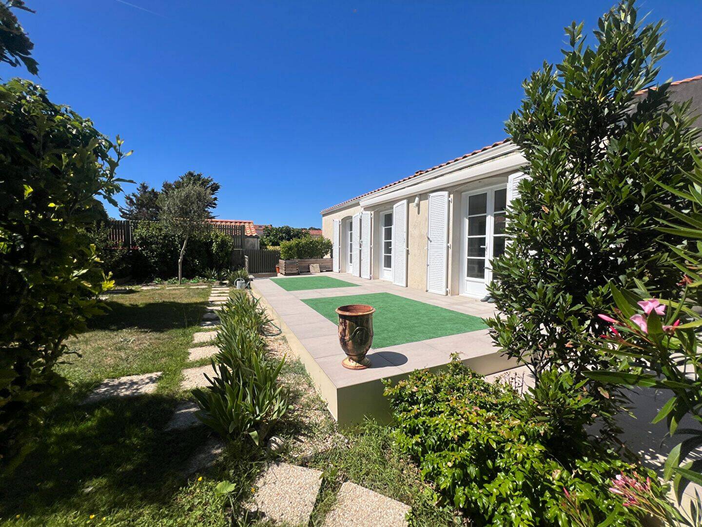 Maison 4 pièces 144 m² · à Longeville-sur-Mer · 144 m² · 447 000 €