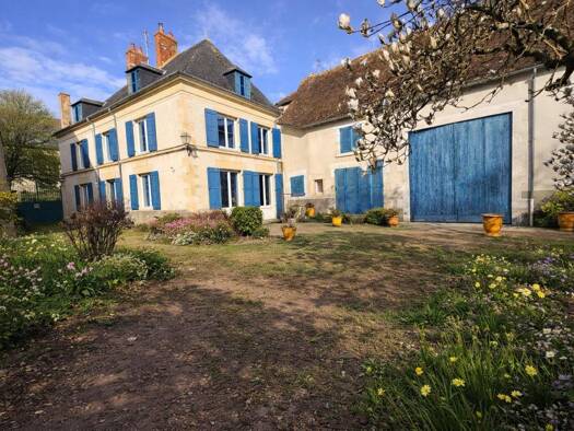 Maison à vendre 420 000 € 12 pièces 8 chambres 332,2 m² 2 489 m² de terrain Magny-Cours 58470