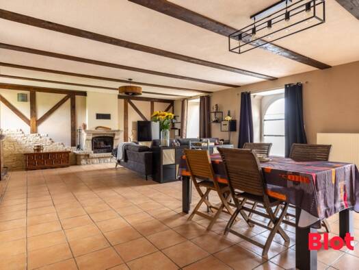 Maison à vendre 294 000 € 4 pièces 3 chambres 158,1 m² 7 097 m² de terrain Plélan-le-Petit 22980