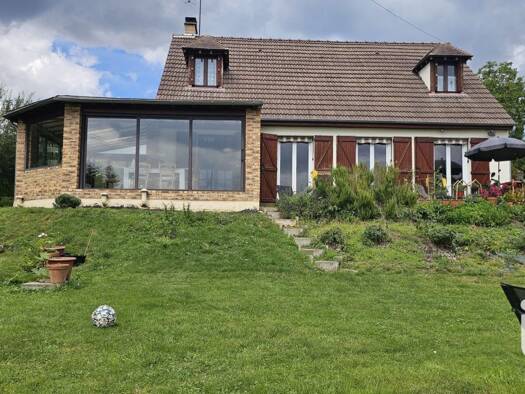 Maison à vendre 259 900 € 5 pièces 3 chambres 150 m² 1 182 m² de terrain Gisors 27140