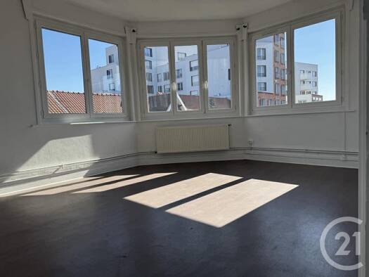 Appartement à louer 550 € 2 pièces 1 chambre 50 m² 3ème étage Lens 62300
