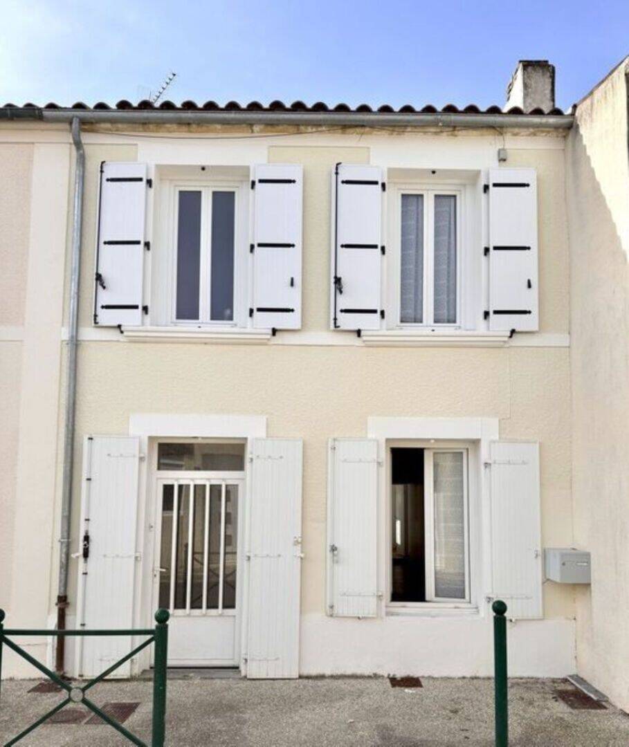 Maison 5 pièces 115 m² · à Ciré-d'Aunis · 115 m² · 257 000 €
