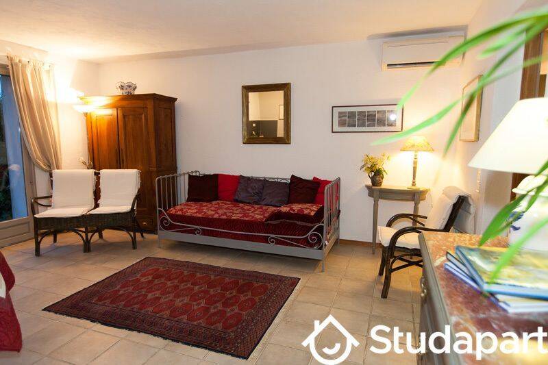 Appartement 1 pièce 40 m² · à Biot · 40 m² · 900 €