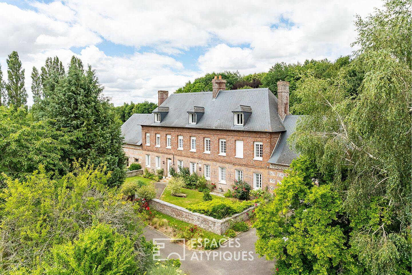 Maison 12 pièces 287 m² · à Frichemesnil · 287,5 m² · 663 000 €