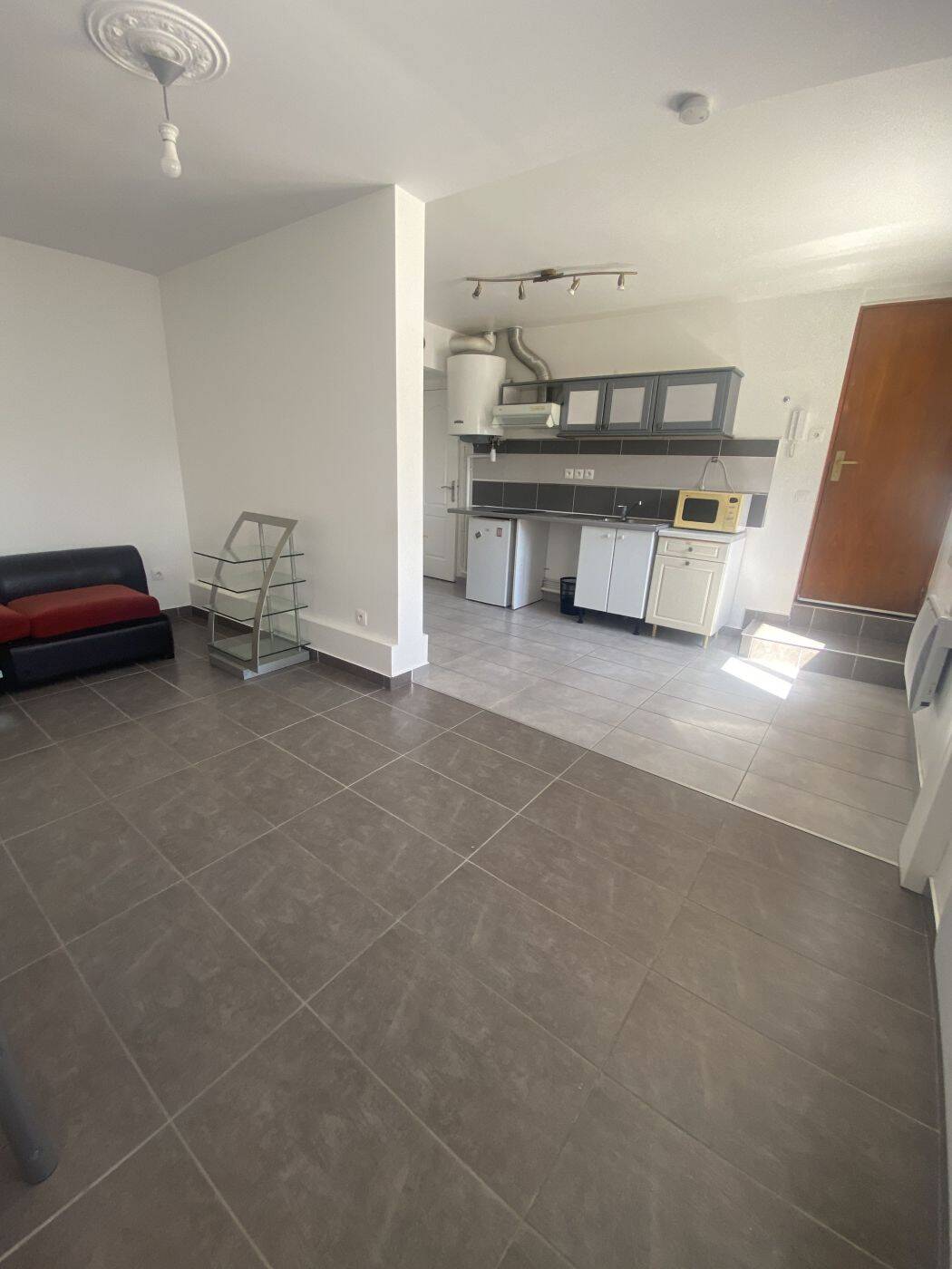 Appartement 1 pièce 28 m² · à Drancy · 28 m² · 769 €
