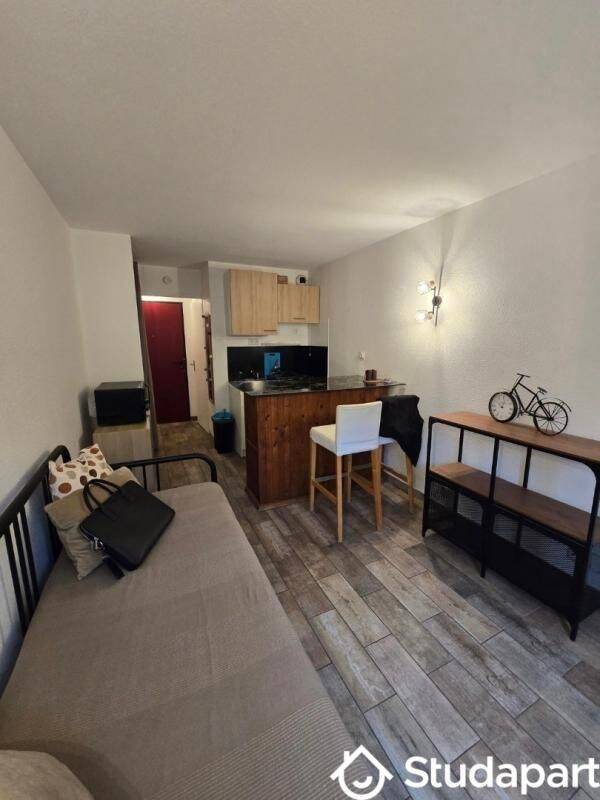 Appartement 1 pièce 18 m² · à Cergy · 18 m² · 690 €