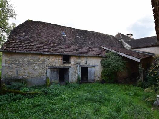 Maison à vendre 26 500 € 1 pièce 1 chambre 70 m² Les Pechs du Vers 46360