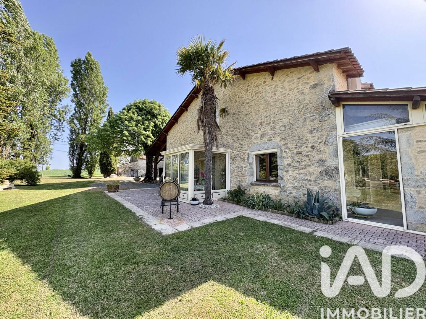Maison 14 pièces 336 m² · à Saint-Méard-de-Gurçon · 336 m² · 520 000 €