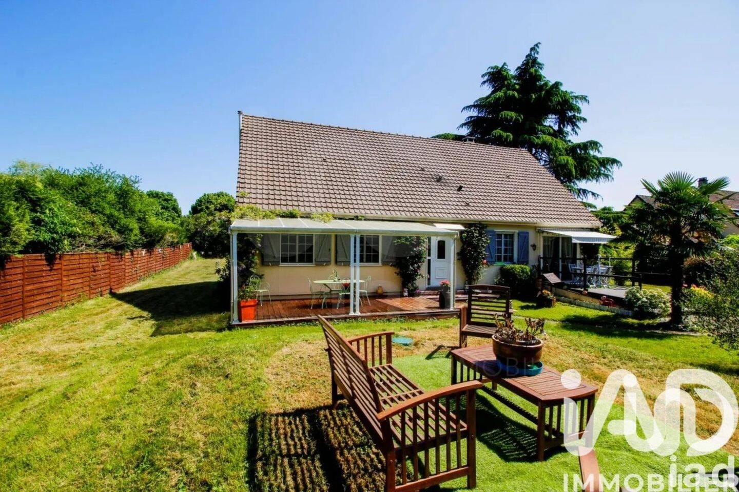 Maison 6 pièces 136 m² · à Bueil · 136 m² · 283 000 €