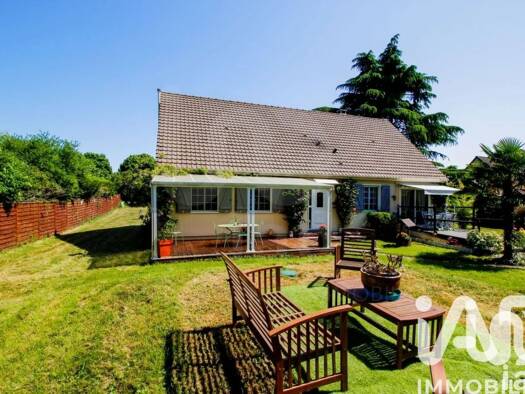 Maison de plain-pied à vendre 285 000 € 6 pièces 4 chambres 136 m² 1 820 m² de terrain Bueil 27730