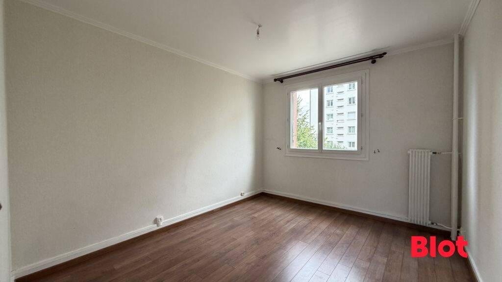 À LOUER - T3 - 62,56M² - À RENNES - Square Edouard Herriot - Sa — 8