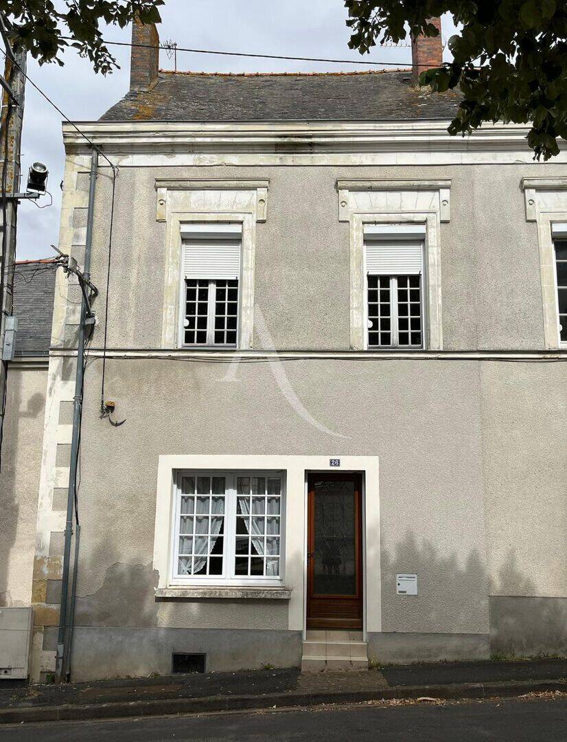 Maison 5 pièces 116 m² · à Ombrée d'Anjou · 116 m² · 49 000 €