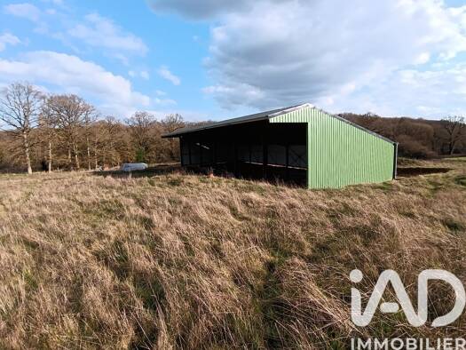 Terrain constructible à vendre 32 000 € 11 588 m² de terrain Villiers-Saint-Benoît 89130