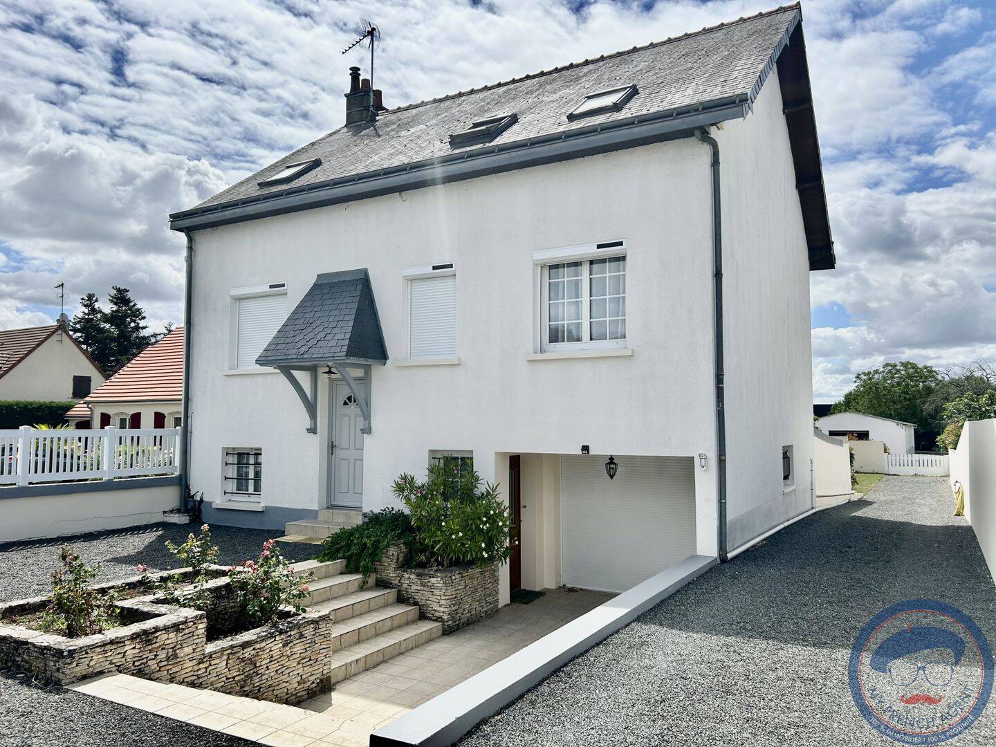 Maison 11 pièces 234 m² · à La Ville-aux-Dames · 234 m² · 375 000 €