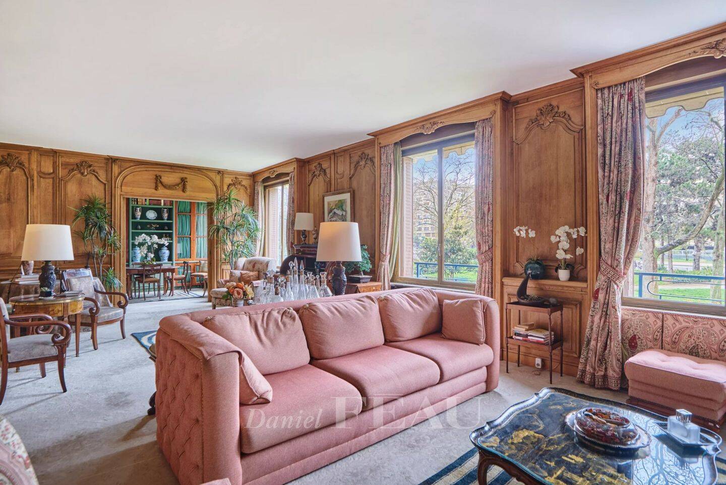Appartement 5 pièces 156 m² · à Paris 16ème Arrondissement · 155,8 m² · 1 960 000 €
