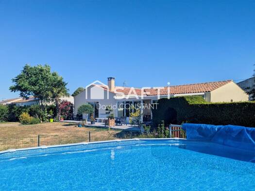 Maison de plain-pied à vendre 254 000 € 6 pièces 4 chambres 150 m² 2 209 m² de terrain Aulnay 17470