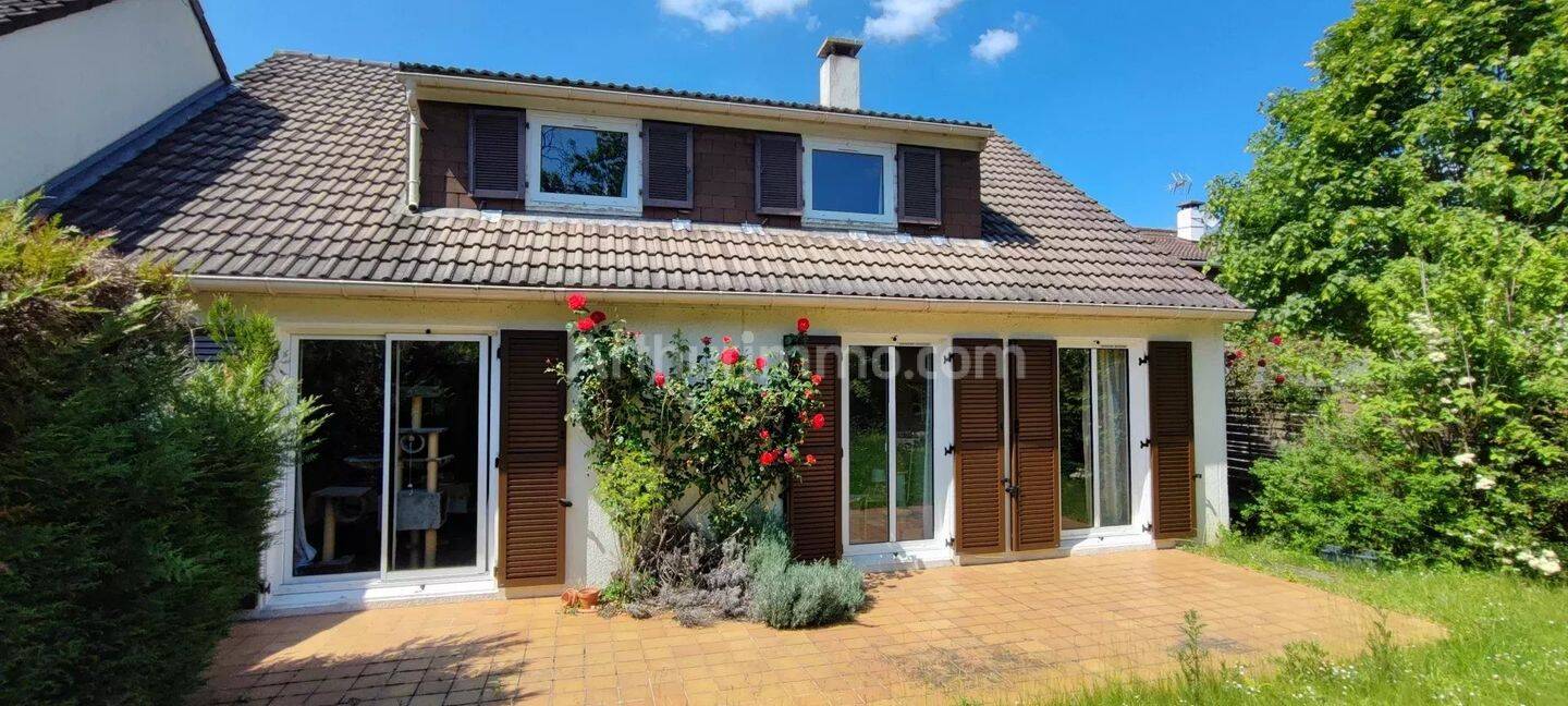 Maison 8 pièces 146 m² · à Montgeron · 146,4 m² · 355 000 €