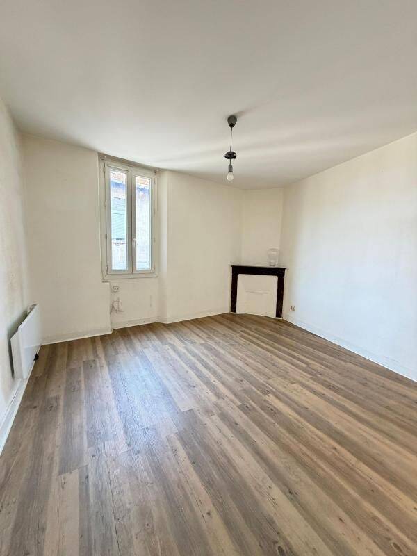 Appartement 1 pièce 27 m² · à Marseille 10ème Arrondissement · 27 m² · 550 €