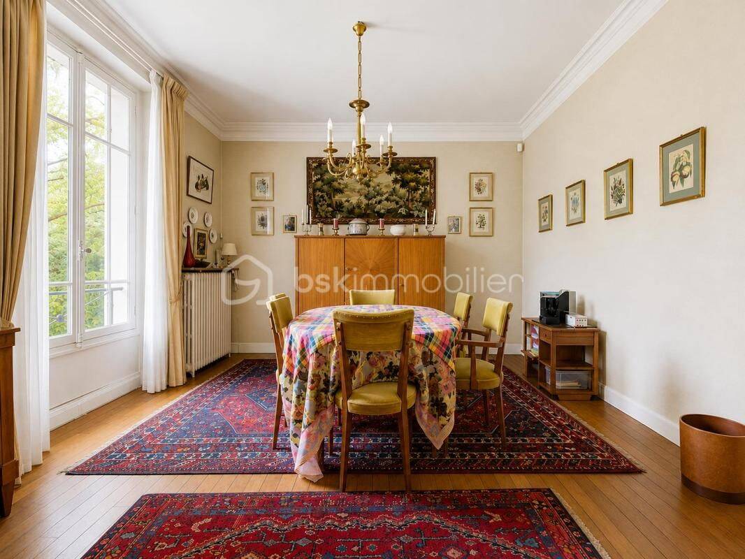 Maison 11 pièces 192 m² · à Le Vésinet · 192 m² · 1 350 000 €