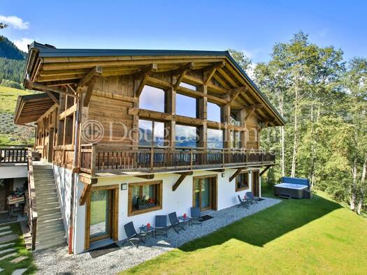 Chalet à vendre 3 450 000 € 11 pièces 6 chambres 381 m² 1 014 m² de terrain Les Houches 74310