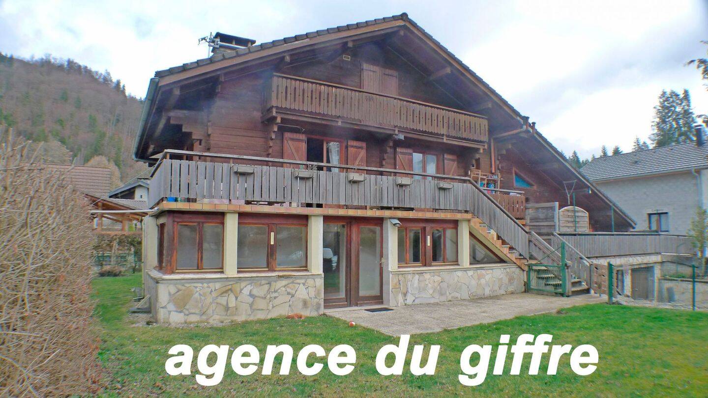 Maison 10 pièces 275 m² · à Verchaix · 275 m² · 750 000 €