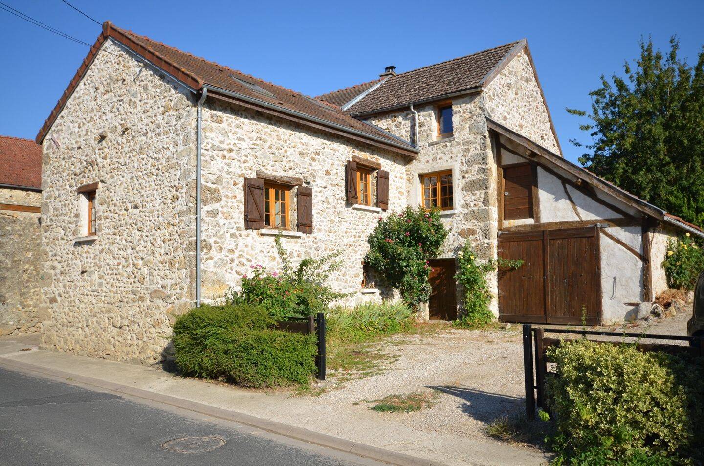Maison 6 pièces 160 m² · à Baslieux-sous-Châtillon · 160 m² · 390 000 €