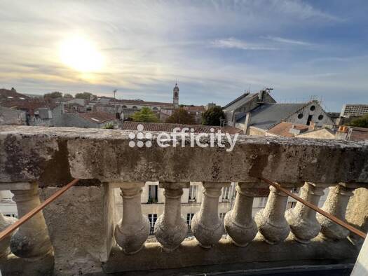 Duplex à vendre 308 000 € 5 pièces 3 chambres 108 m² Étage 3/3 Centre Ville Nord Rochefort 17300