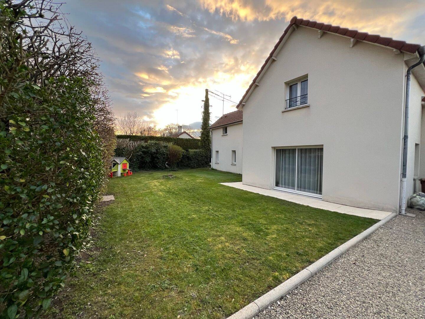 Maison 6 pièces 141 m² · à Saint-André-les-Vergers · 141 m² · 269 000 €