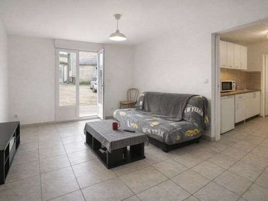 Appartement à louer 549 € 1 pièce 27 m² Étage 1/1 disponible dès maintenant Fleurines 60700