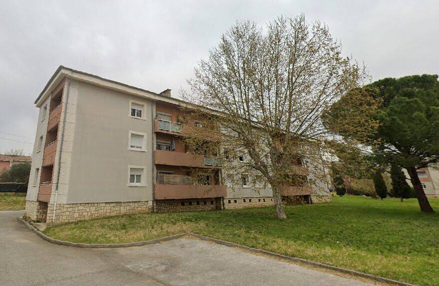 Appartement 2 pièces 40 m² · à Laudun-l'Ardoise · 40 m² · 363 €