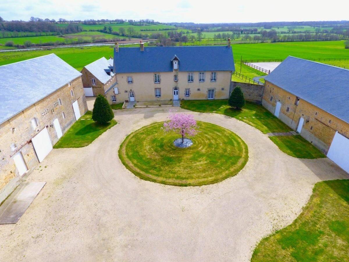 Maison 340 m² · à Bayeux · 340 m² · 1 092 000 €