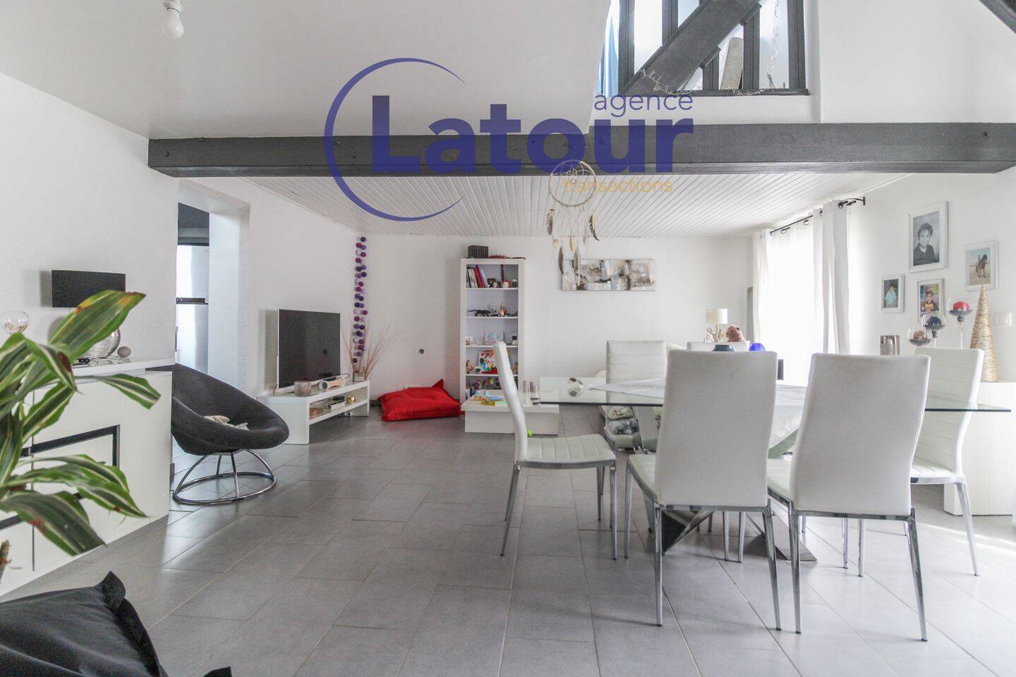 Appartement 5 pièces 114 m² · à Houdan · 113,7 m² · 194 000 €