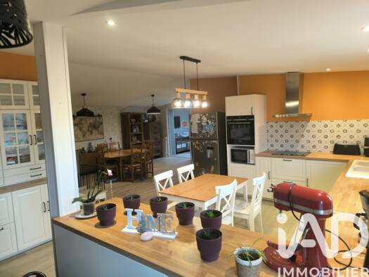 Maison à vendre 229 000 € 5 pièces 3 chambres 155 m² 2 400 m² de terrain Saint-Lumier-en-Champagne 51300