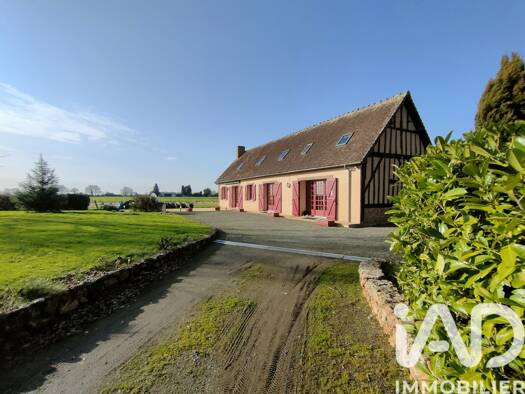 Maison à vendre 199 000 € 6 pièces 3 chambres 150 m² 2 269 m² de terrain Montreuil-le-Henri 72150