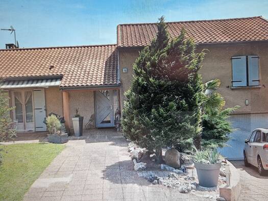 Maison à vendre 420 000 € 6 pièces 4 chambres 145 m² 1 607 m² de terrain Toulaud 07130