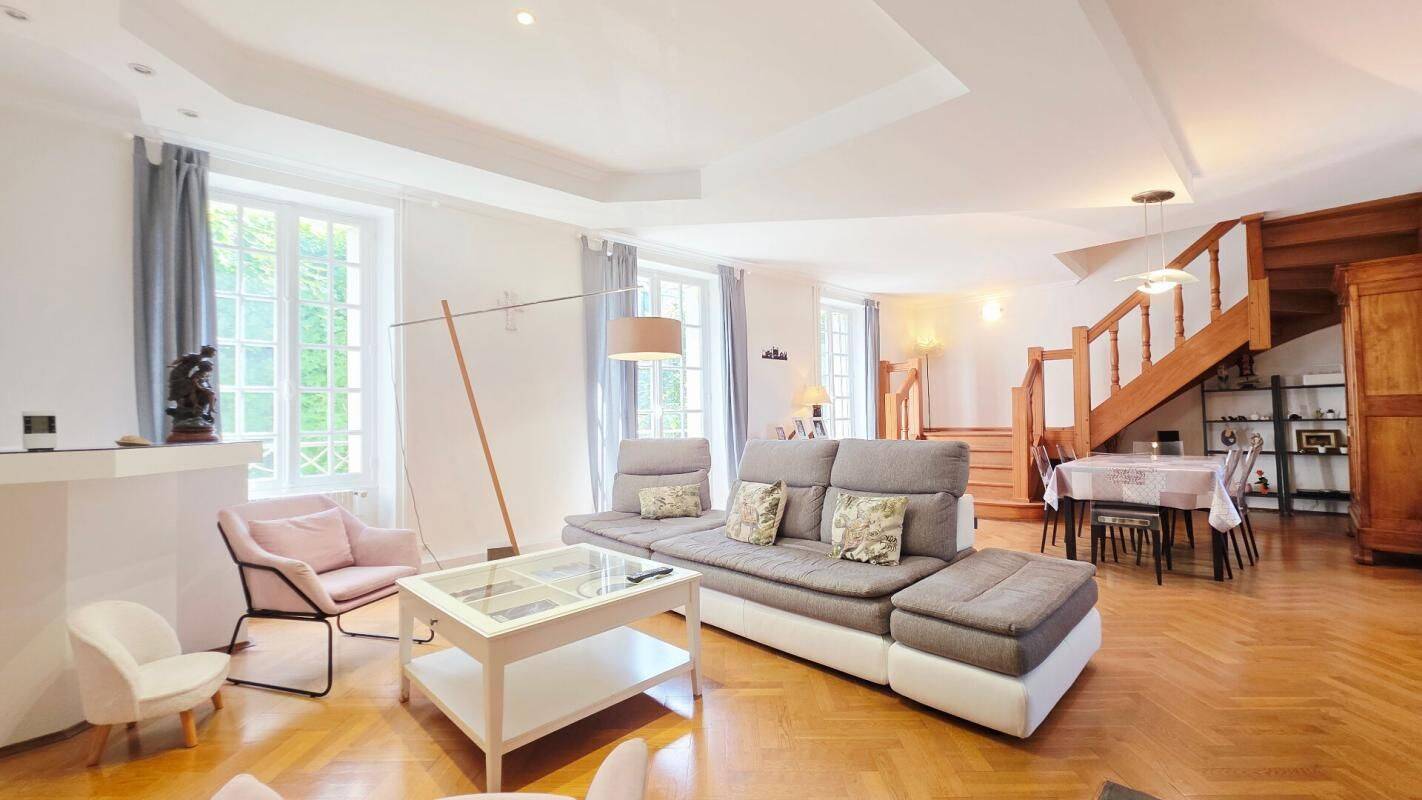 Maison 6 pièces 192 m² · à Bourges · 191,5 m² · 344 900 €