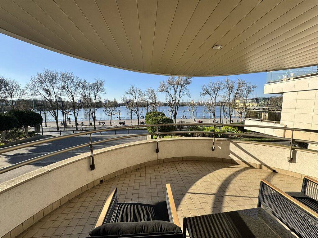 Appartement 5 pièces 102 m² · à Enghien-les-Bains · 102,1 m² · 700 000 €