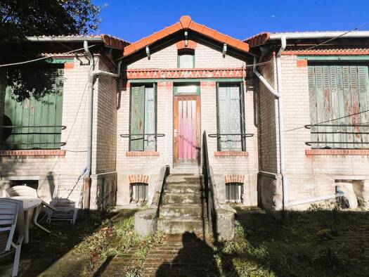 Maison à vendre 321 000 € 3 pièces 2 chambres 46 m² 308 m² de terrain Ramenas-Léo Lagrange Montreuil 93100