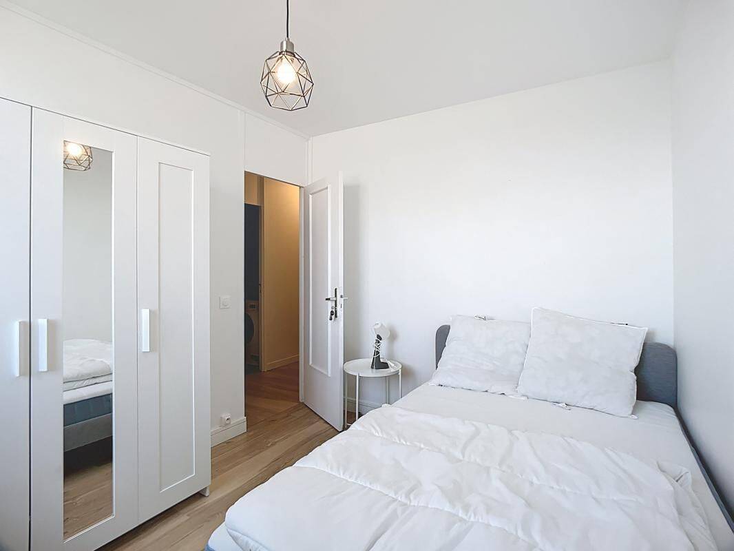 1 pièce 110 m² · à Lyon 8ème Arrondissement · 110 m² · 500 €/mois
