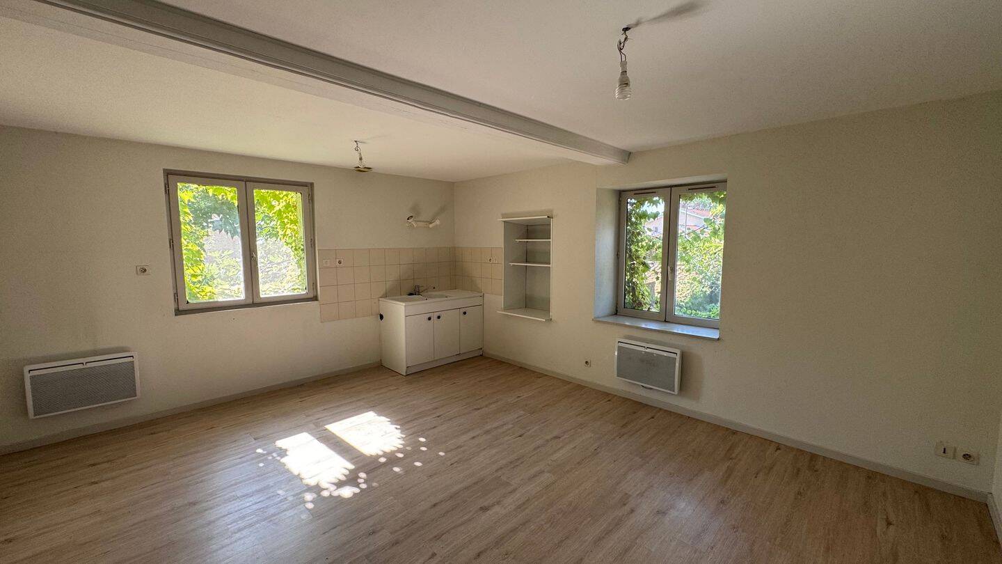 Appartement 3 pièces 66 m² · à La Tour-de-Salvagny · 65,7 m² · 736 €/mois