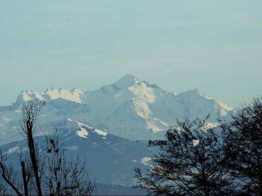 Appartement à vendre 289 000 € 2 pièces 1 chambre 44 m² Étage 1/5 Nord Est Saint-Julien-en-Genevois 74160
