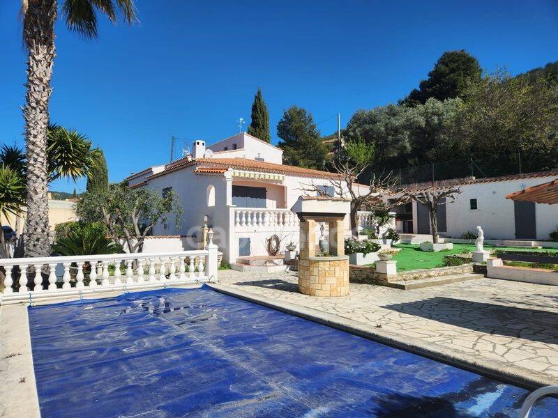 Maison 5 pièces 180 m² · à Ceyreste · 180 m² · 739 000 €