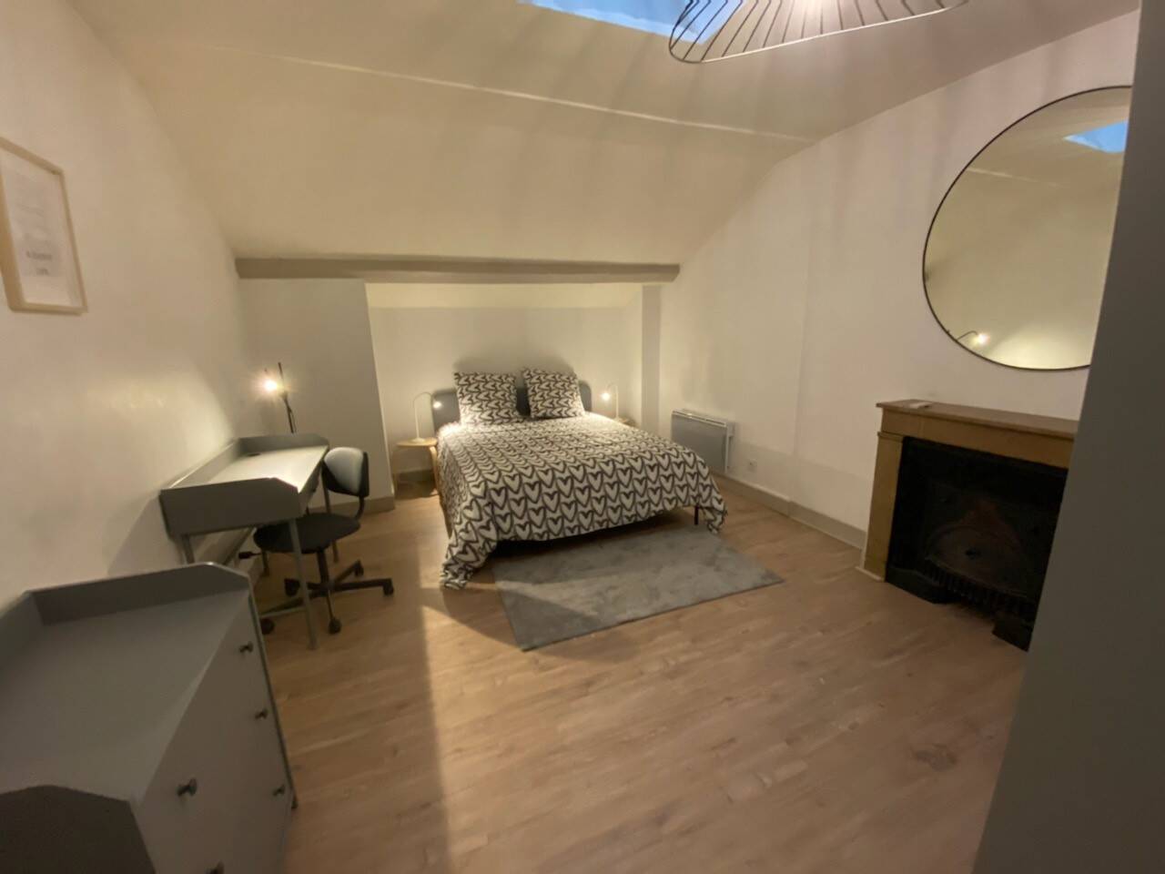 Appartement 2 pièces 51 m² · à Lyon 7ème Arrondissement · 50,5 m² · 896 €