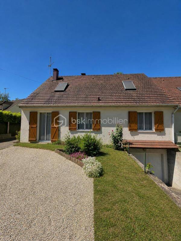 Maison 6 pièces 122 m² · à Creil · 122 m² · 279 500 €