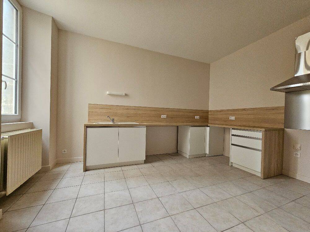 Maison 4 pièces 97 m² · à Roullet-Saint-Estèphe · 97 m² · 685 €